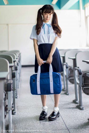 尚书府庶女从小喂秘药的小说